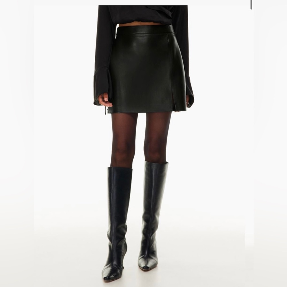 Wilfred - Patio Mini Skirt
